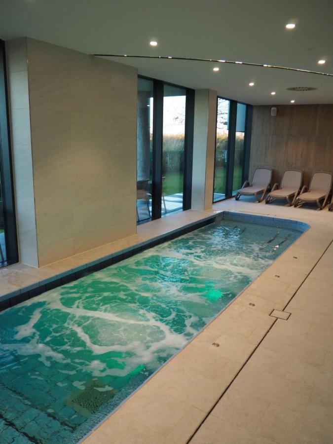Hotel Otp Balatonszárszó Exteriör bild
