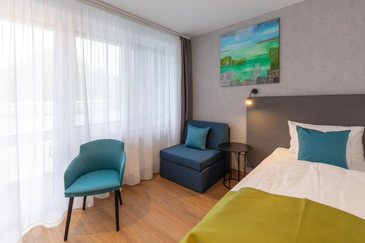 Hotel Otp Balatonszárszó Exteriör bild